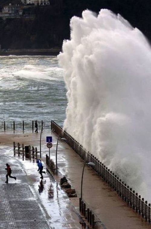 fearsome-situation-19