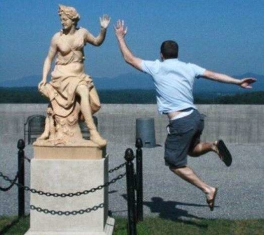 people-statue-fun-1