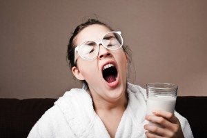 milk-helps-you-sleep