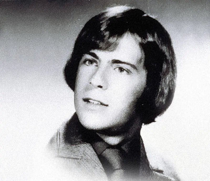 Bruce Willis Aged 22